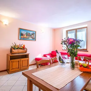 Apartment Martino - Dma321 By Interhome, Vercana